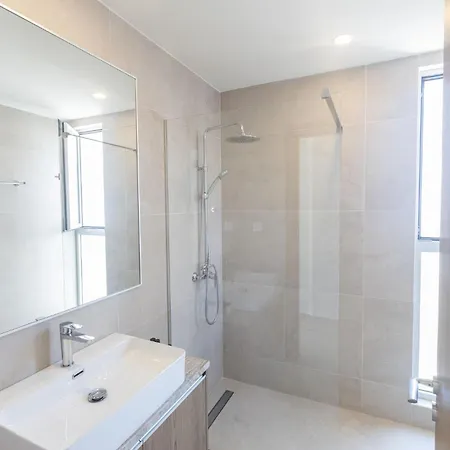 Villa 4 Bed With Private Pool - Brand New Paralimni